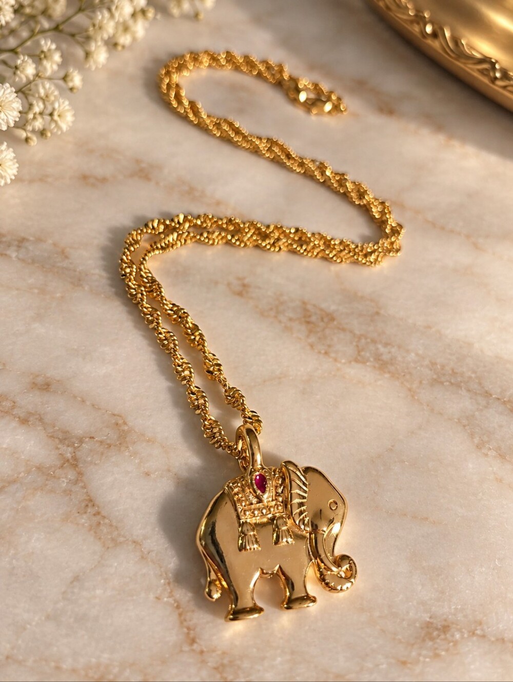 Gold-Tone Elephant Pendant Necklace – Detailed Statement Jewelry
